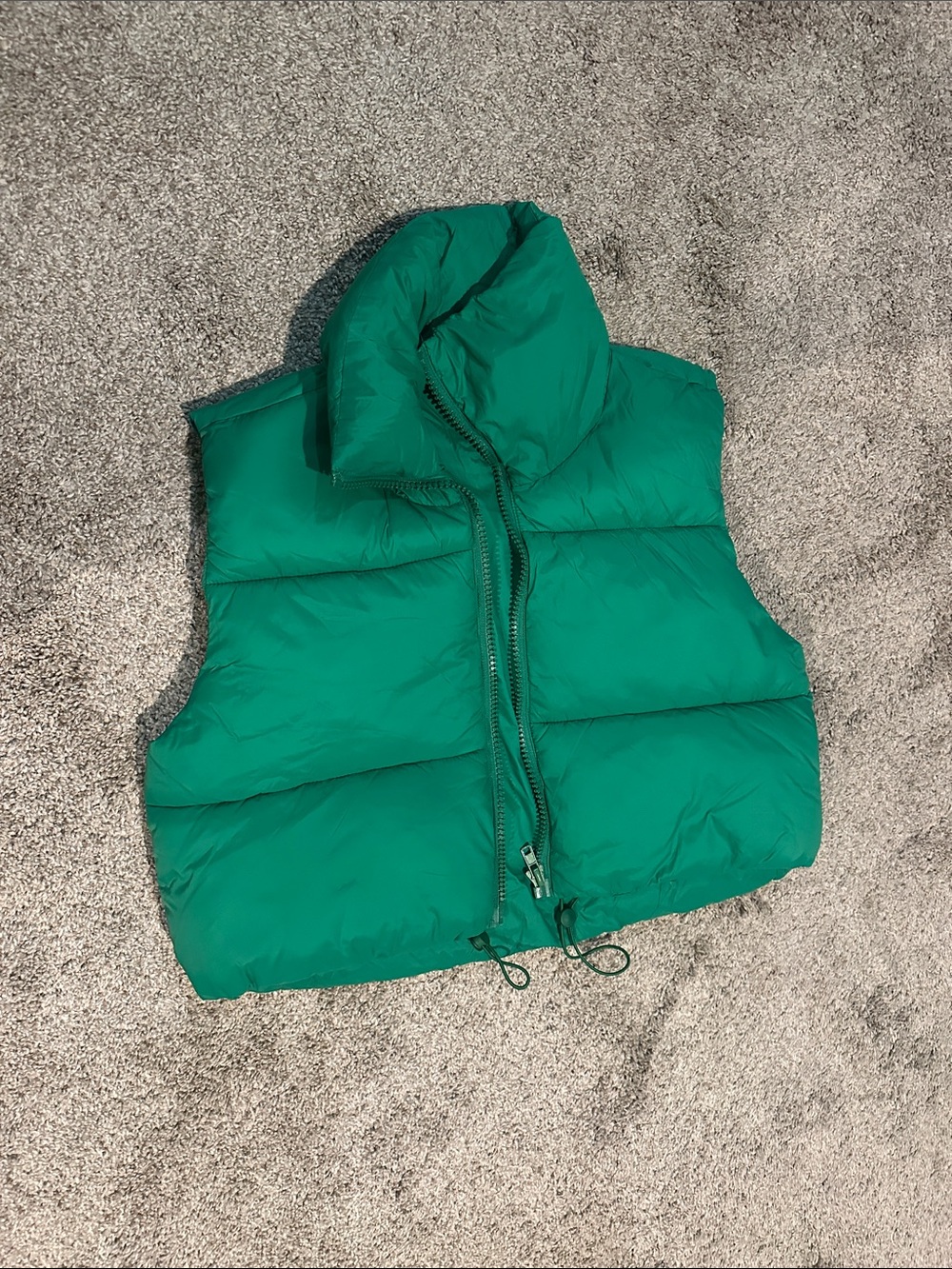 Women's Green Puffer Vest - Lightweight Sleeveless Jacket